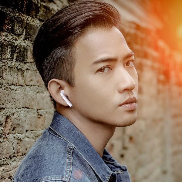 Borofone BW31 Earphones: Affordable Wireless Earbuds with Long Battery Life - Image 3