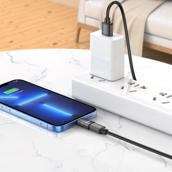 For Hoco UA17 Lightning male to Type-C female adapter, support 2A charging and data transfer functions.